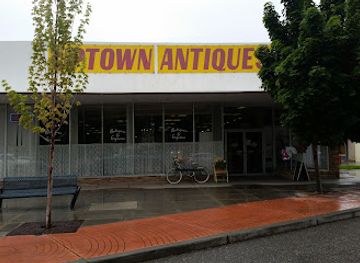 washington/richland/landmark/uptown-antique-mall