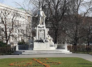 austria/eisenstadt/landmark/mozart-monument