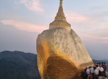 myanmar-burma/golden-rock/landmark/kyaik-htee-yoe-pagoda