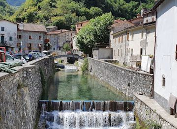 italy/garfagnana/landmark/grotta-del-vento