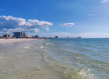 florida/clearwater-beach/landmark/pelican-walk-plaza-clearwater-beach-florida
