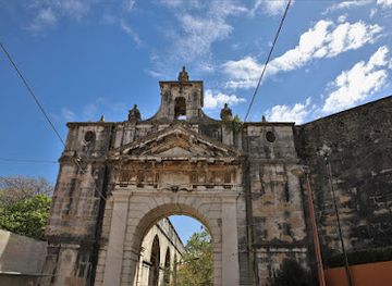 portugal/alentejo/landmark/arco-triunfal-das-amoreiras