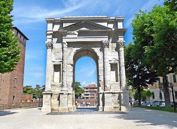 italy/veneto/landmark/arco-dei-gavi