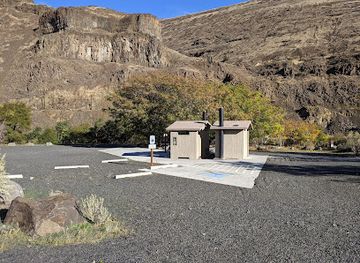 oregon/wheeler-county/landmark/macks-canyon-recreation-area