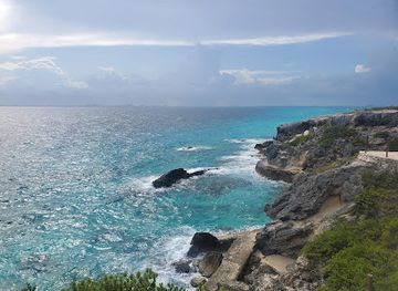 mexico/pacific-coast/landmark/yamil-lu-um