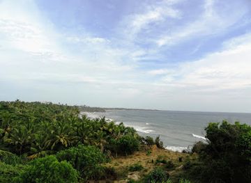 sri-lanka/matara-district/landmark/lakshawaththa-beach