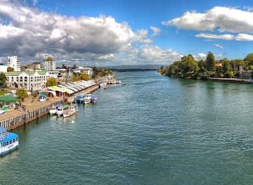 chile/valdivia/landmark/puente-pedro-de-valdivia