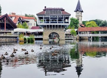 ukraine/chernivtsi/old-town/landmark/park-zhovtnevyy