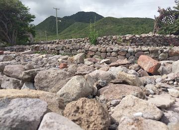 saint-kitts-and-nevis/nevis-peak/landmark/new-river-estate
