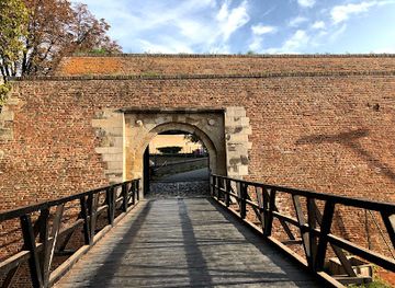 serbia/backa/landmark/karadorde-s-gate