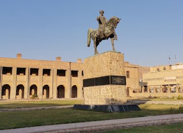 iraq/sulaymaniyah-governorate/landmark/statue-of-awla-sis