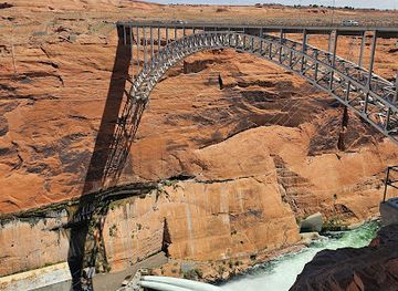 arizona/lake-powell/landmark/carl-hayden-visitor-center