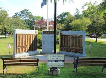 connecticut/hartford-county/landmark/wall-of-honor