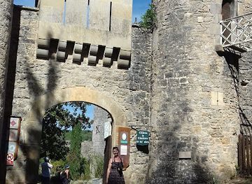 france/midi-pyrenees/landmark/chateau-cenevieres