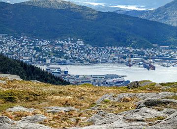 norway/bergen/landmark/rundemanen-sendestasjon
