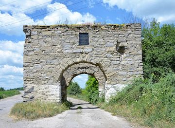 ukraine/podolian-upland/landmark/fortetsya-svyatoyi-triytsi