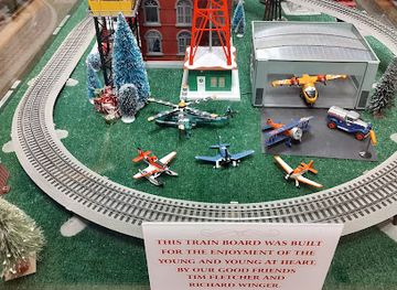 kansas/hutchinson/landmark/toy-depot