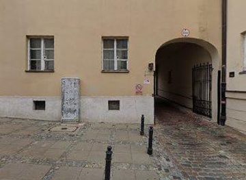 poland/warsaw/landmark/kazanowski-palace