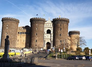 italy/irpinia/landmark/castel-nuovo