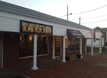 massachusetts/hyannis/landmark/black-pearl-tattoo-studio-gallery