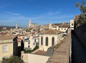spain/costa-brava/landmark/la-merce-defensive-wall