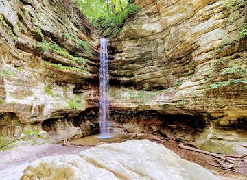 illinois/matthiessen-state-park/landmark/starved-rock
