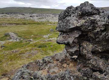 iceland/borgarfjörður/landmark/karlinn