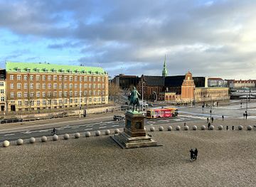 denmark/copenhagen/vesterbro/landmark/frederik-vii