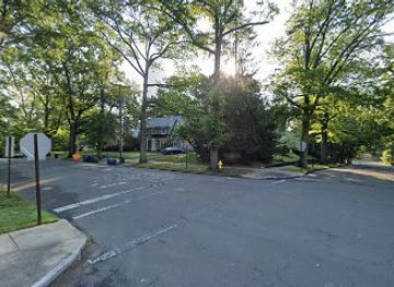 connecticut/central-connecticut/landmark/beaver-hills-historic-district