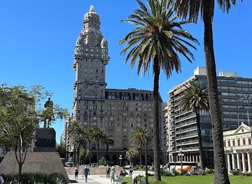 uruguay/montevideo-coast/landmark/plaza-independencia