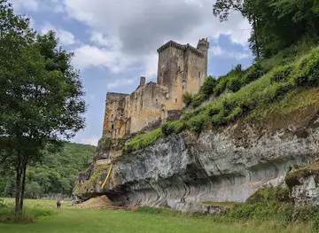 Commarque Castle