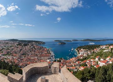 croatia/hvar/landmark/natural-hvar-tours