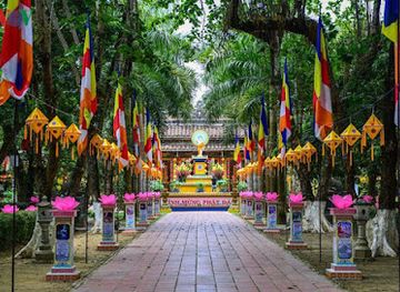 vietnam/hue/landmark/dieu-de-pagoda