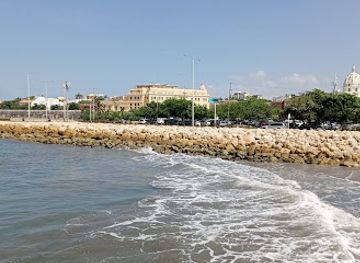 colombia/cartagena-coast/landmark/murallas-de-cartagena-sector-playa-de-la-artilleria