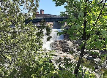 vermont/chittenden-county/landmark/the-salmon-hole-on-the-winooski-river