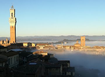 italy/siena/landmark/pinacoteca-nazionale-di-siena