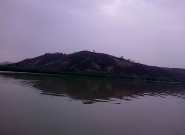 ecuador/galapagos-islands/landmark/isla-corazon