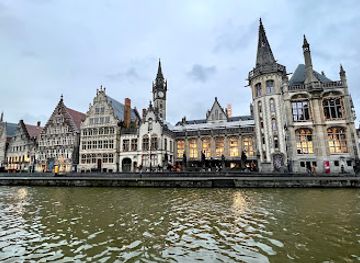 belgium/ghent/graslei-and-korenlei/landmark/view-point-promenade