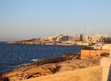malta/bugibba/landmark/bugibba-square