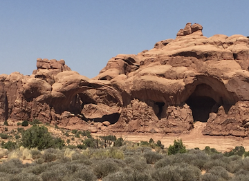 utah/canyonlands/landmark/north-window-arch