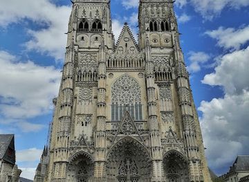 france/tours/landmark/musee-des-beaux-arts-garden