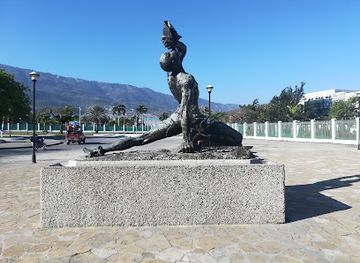 haiti/sud-est/landmark/square-of-the-unknown-marron
