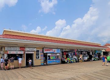 delaware/rehoboth-beach/landmark/starkey-s-funnel-cake-factory