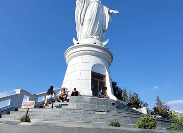 chile/patagonia/landmark/parque-metropolitano-de-santiago