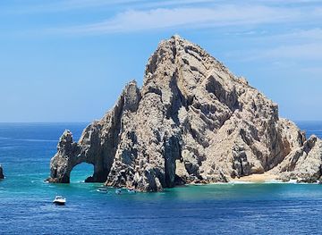 mexico/cabo-san-lucas/landmark/cabo-san-lucas-cruise-port