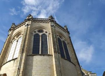 france/angers/landmark/place-sainte-croix