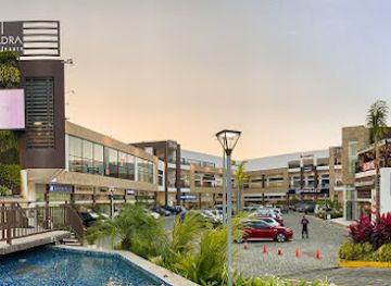 ecuador/manta/landmark/plaza-la-quadra