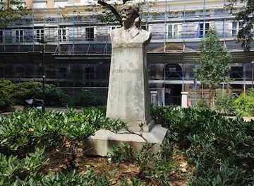 italy/trieste/landmark/piazza-attilio-hortis