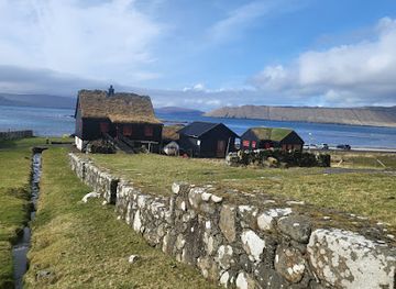 faroe-islands/skuvoy/landmark/kirkjubomururin
