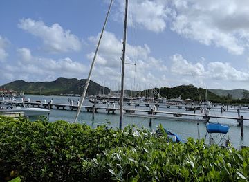 antigua-and-barbuda/jolly-harbour/landmark/sea-dream-restaurant-and-bar